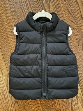 GAP Black Quilted Kids Puffer Vest